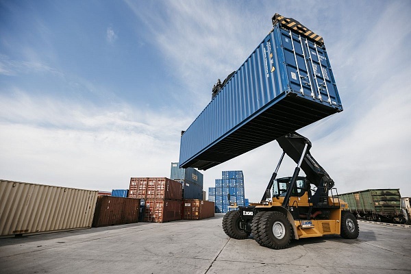 Commissioning of the container terminal